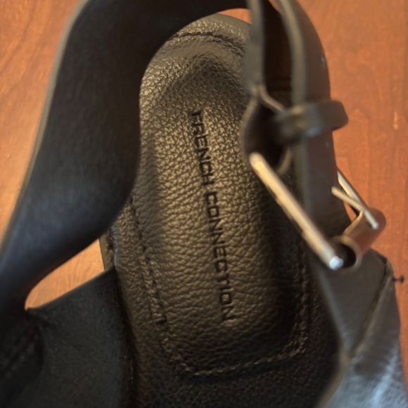 SOLD - FRENCH CONNECTION Rowan Sandal - Size 6 - Picture 3 of 5